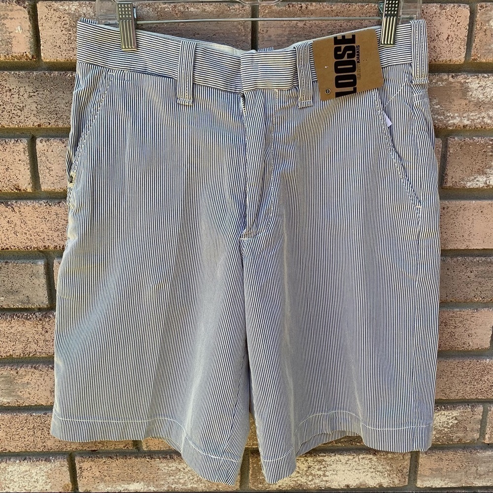 OLD NAVY Men’s blue and white striped cotton shorts flat front spring summer